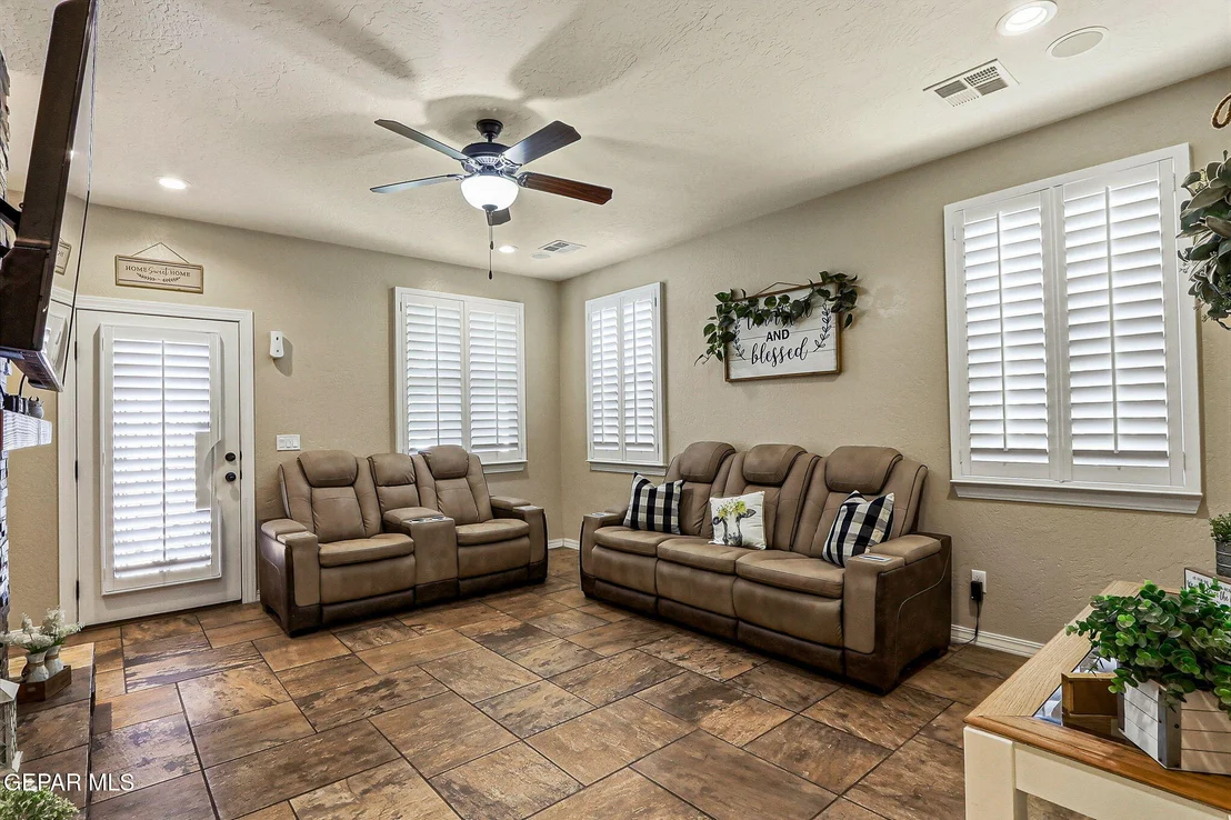 Photo of 326 Silverhill Place