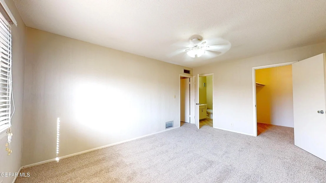 Photo of Unit E7 at 252 SHADOW MOUNTAIN Drive