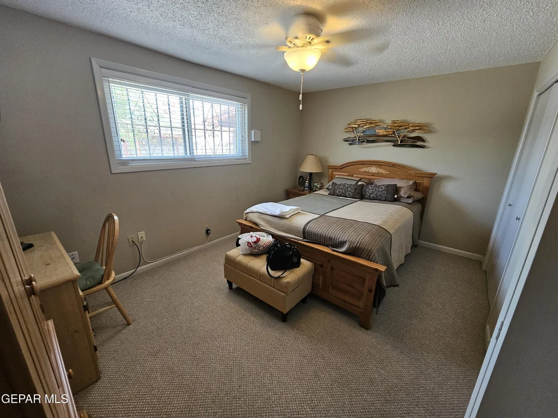 Photo of 800 N G Avenue N