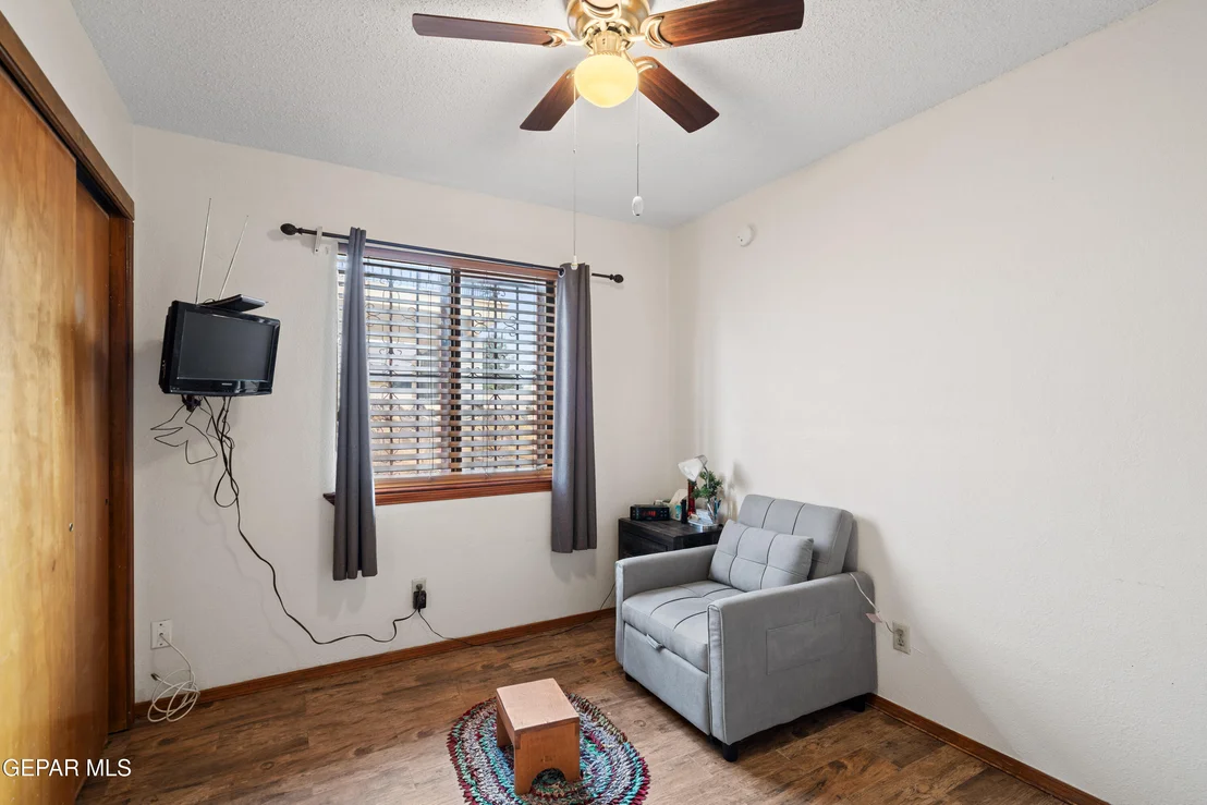 Photo of 1687 DANIELS Lane