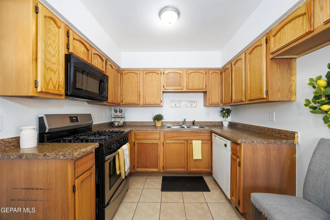 Photo of 9232 Morelia Road