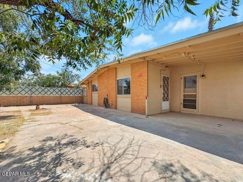 Photo of 7215 Barker Road