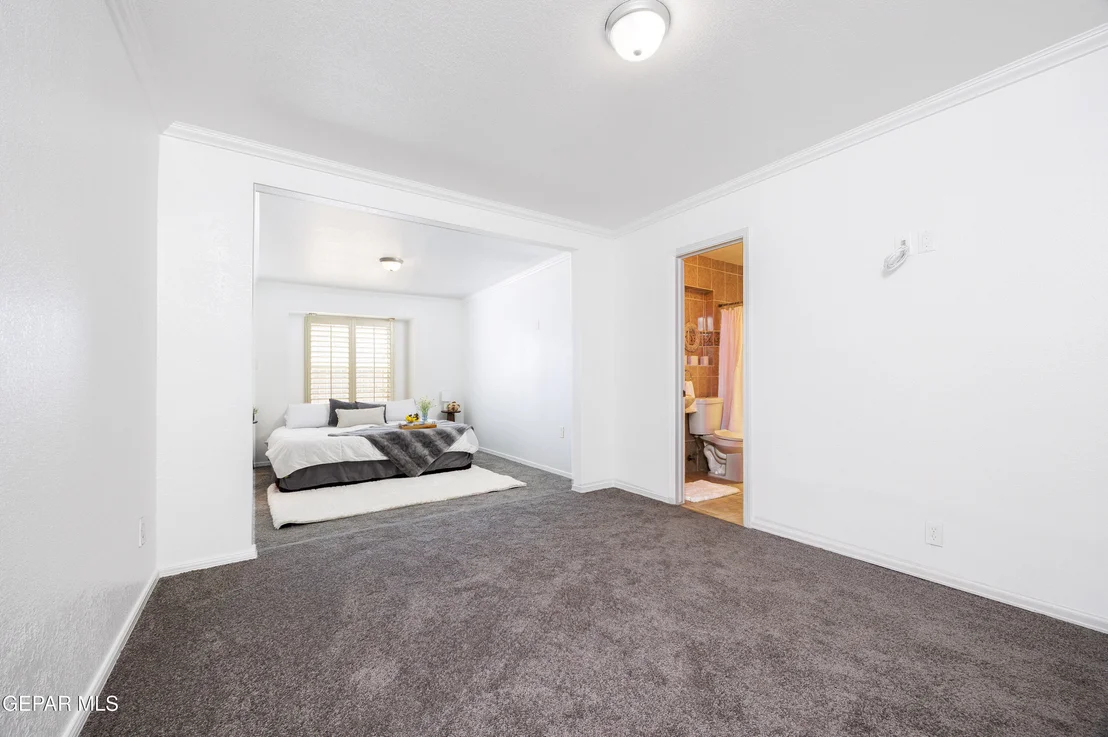 Photo of 9232 Morelia Road