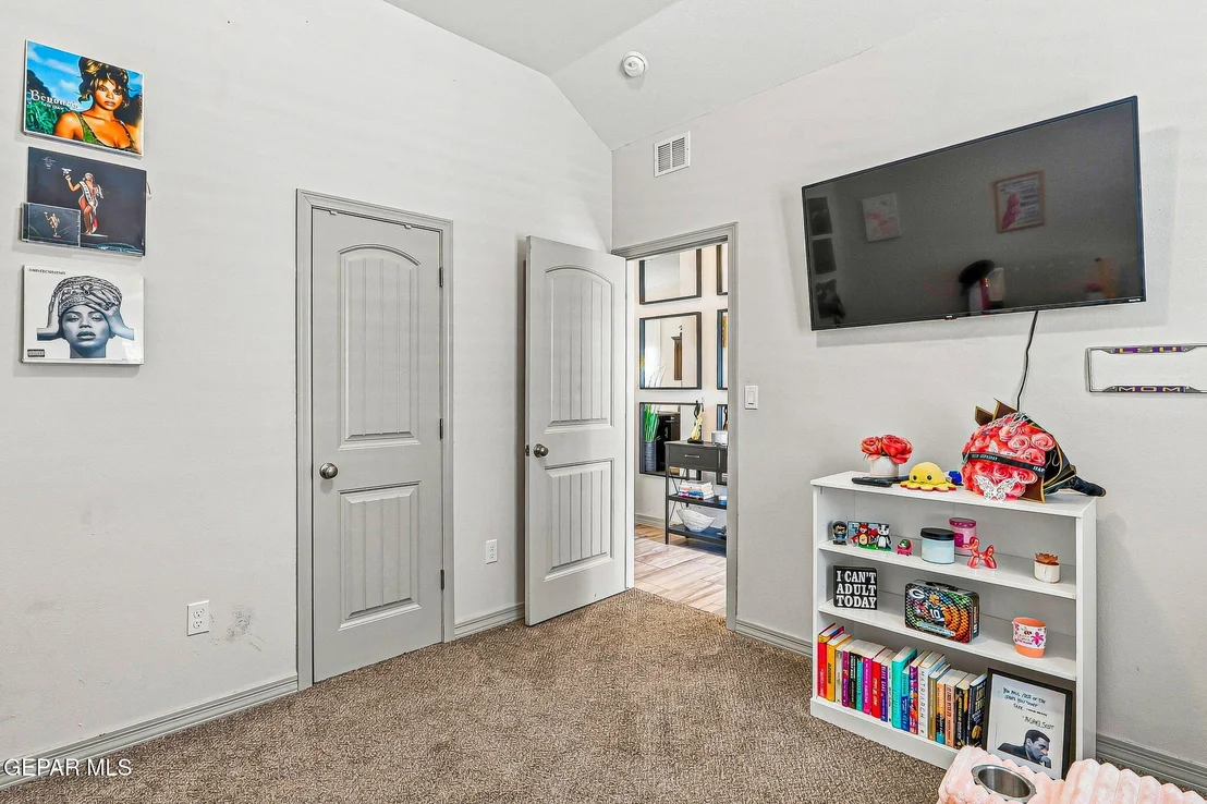 Photo of 217 STAFFS Way