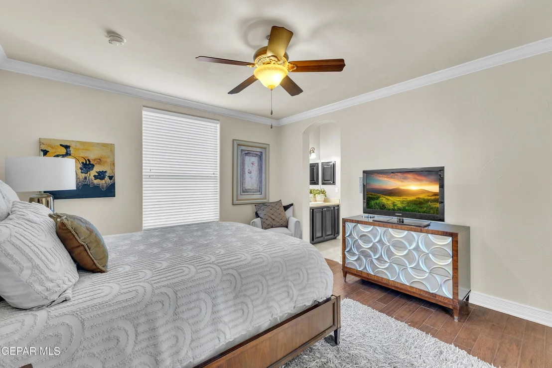 Photo of 1237 CALLE LAGO