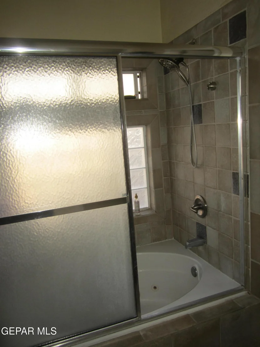 Photo of 7605 Dianjou Drive