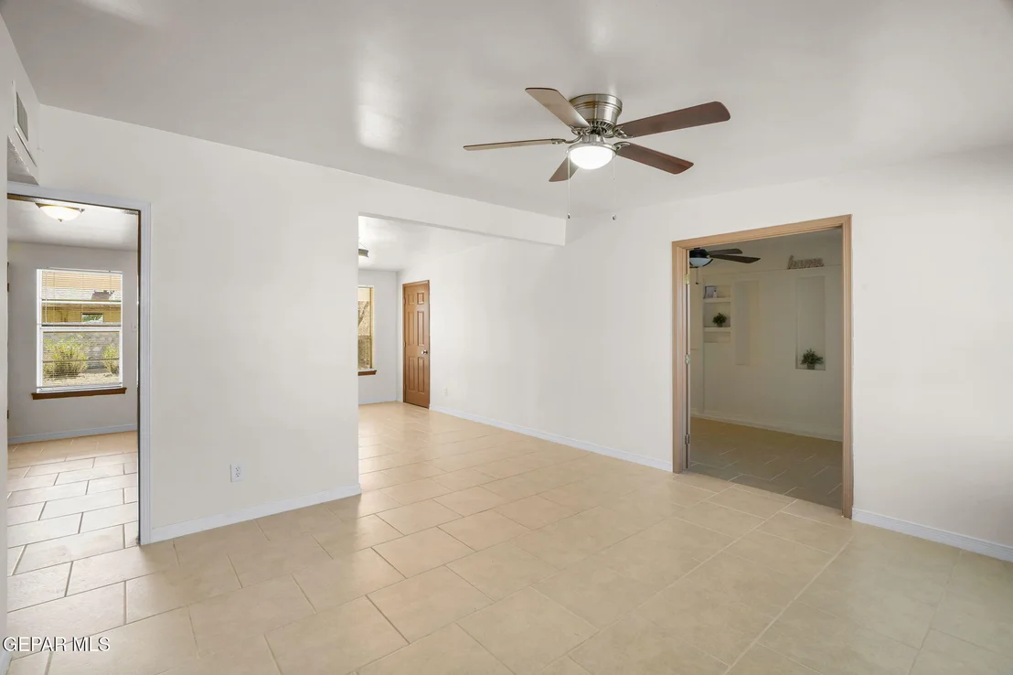 Photo of 8282 VALLE PLACIDO Drive