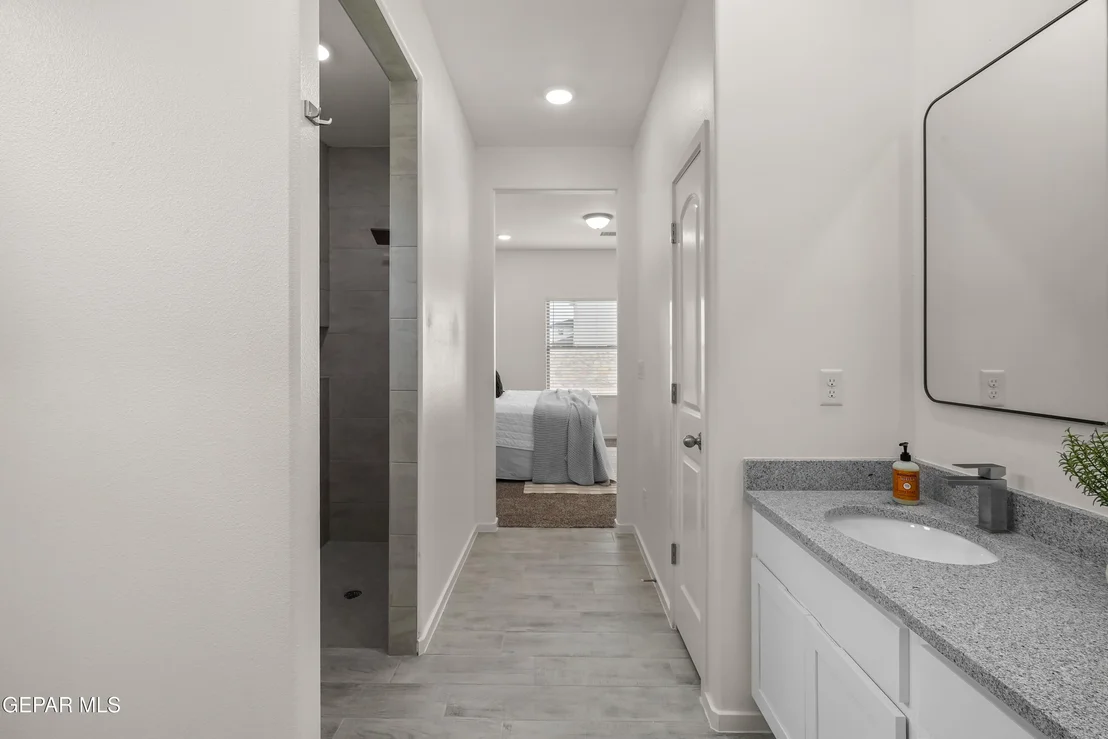 Photo of 13804 Summer Wave Avenue