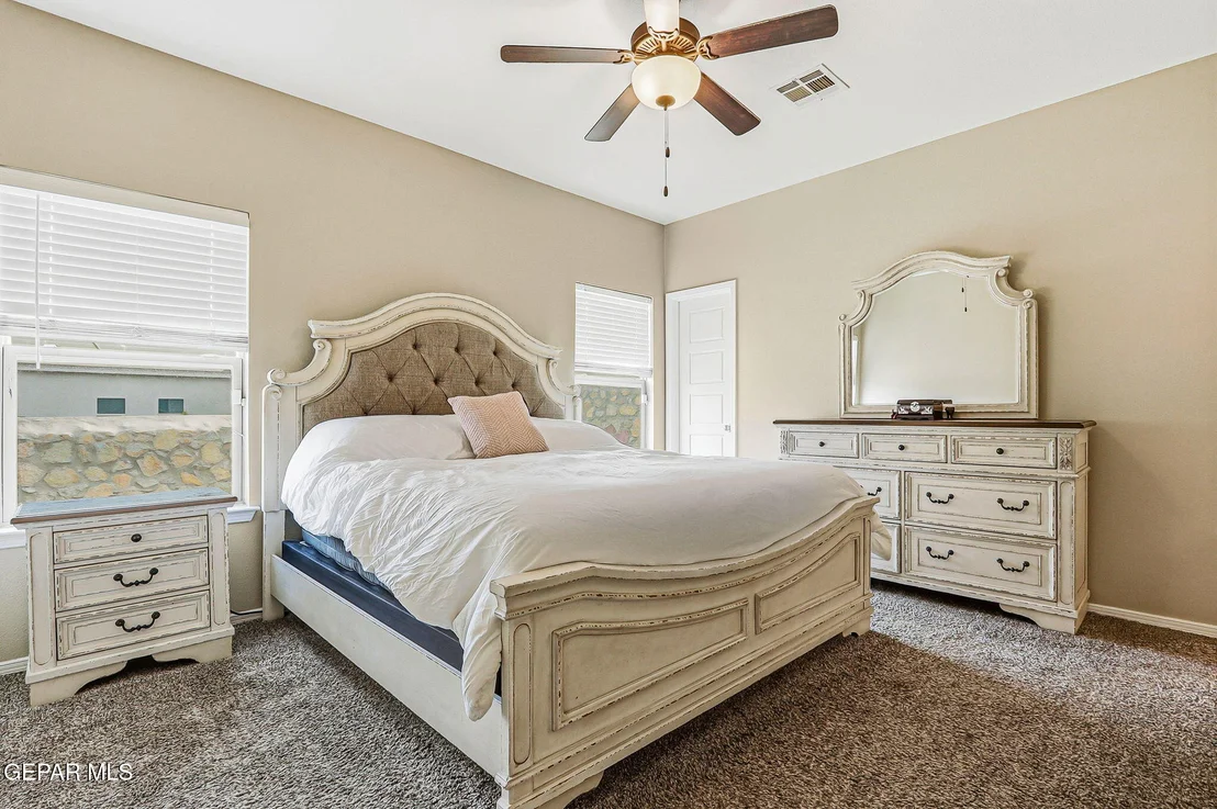 Photo of 5948 HIDDEN ARBOR Drive