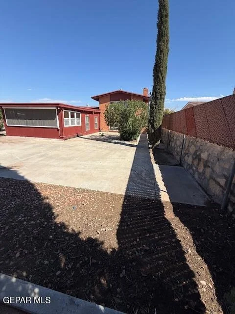 Photo of 3453 Guthrie Street