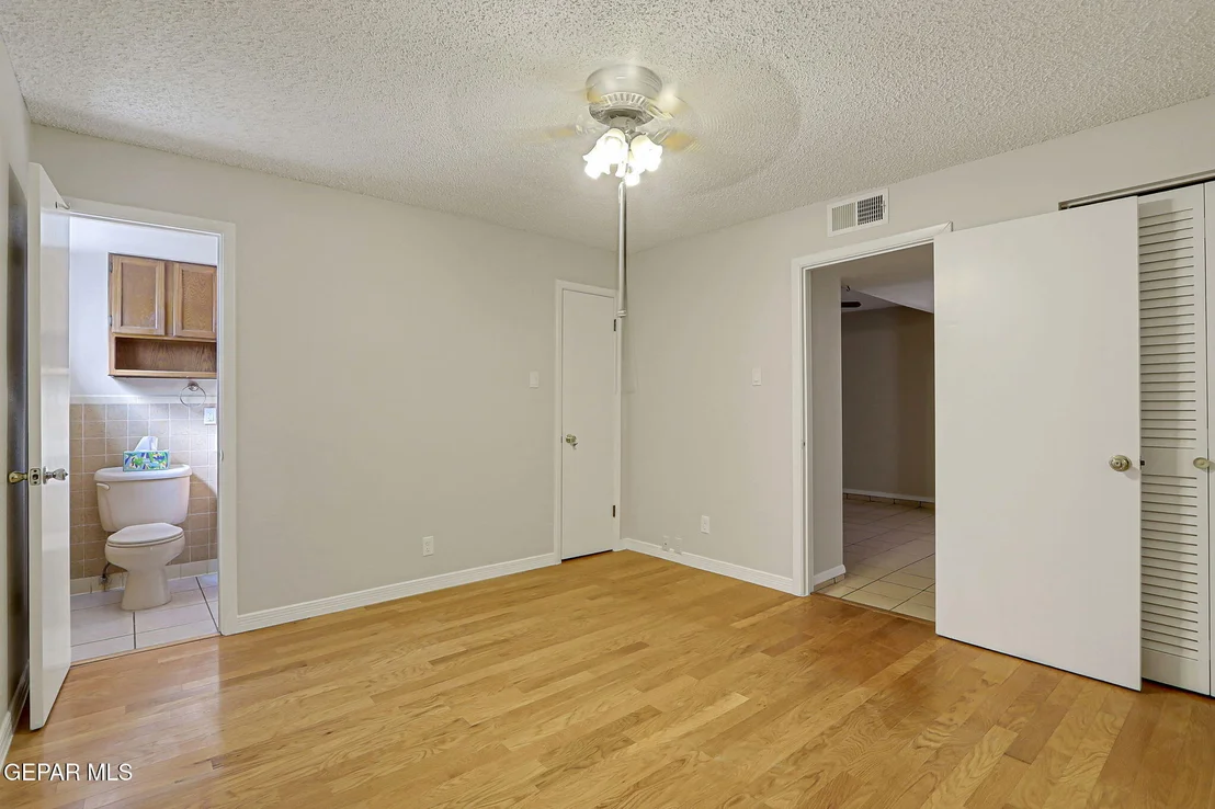Photo of 1304 Honeysuckle Drive