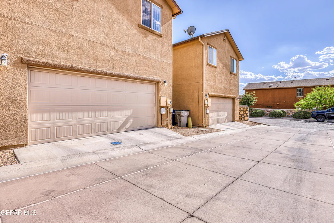 Photo of 6723 BOULDER CANYON Lane