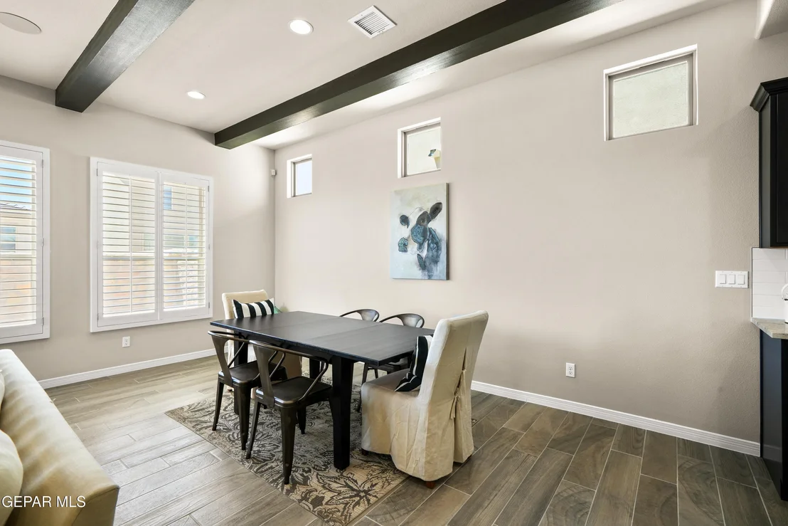 Photo of 3825 Object Place
