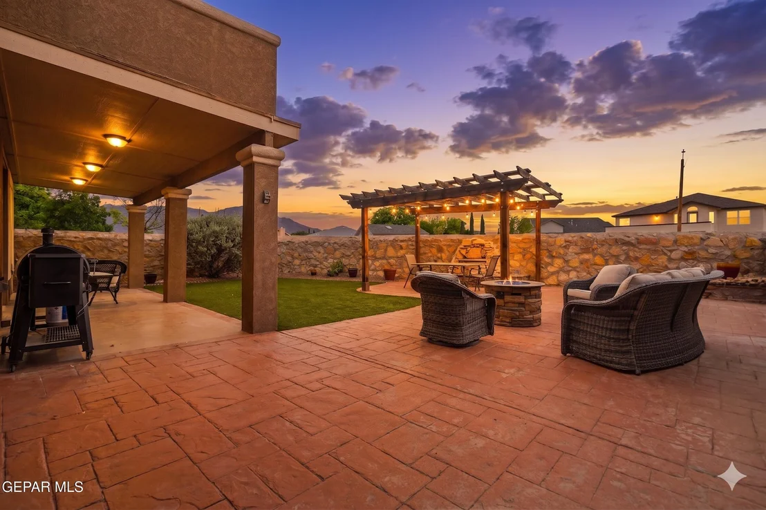 Photo of 5017 MOON RANCH Lane