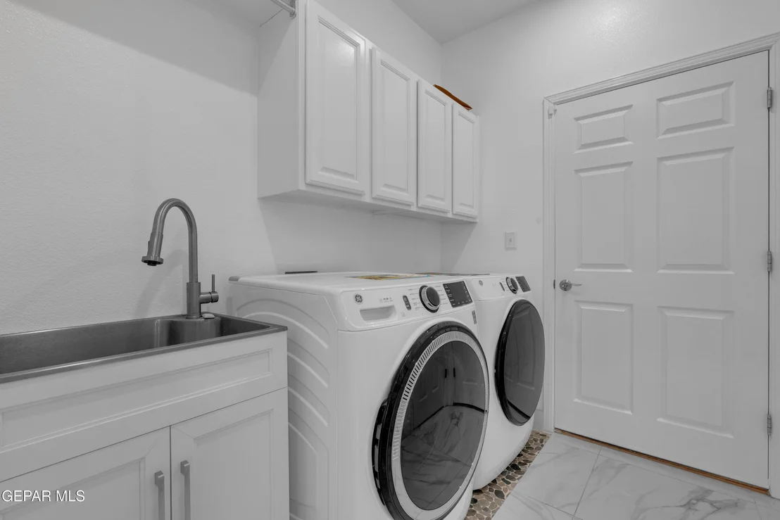 Photo of 6337 FRANKLIN RED Drive