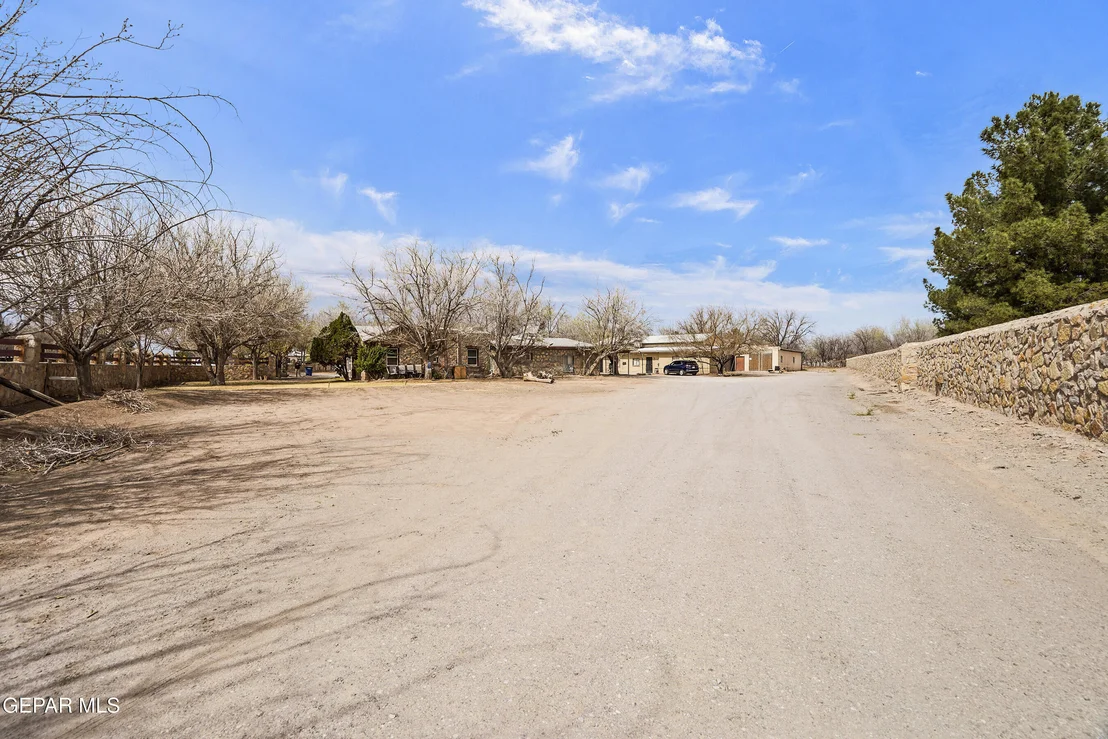 Photo of 8445 ROSEWAY Drive