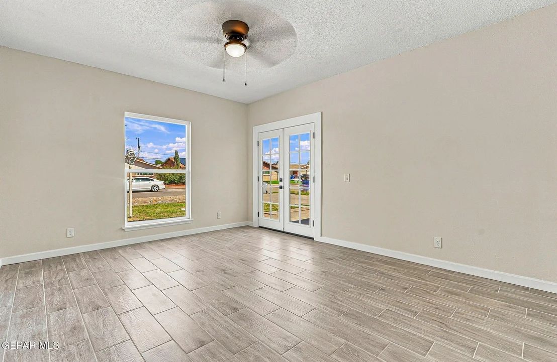Photo of 8208 PARKLAND Drive