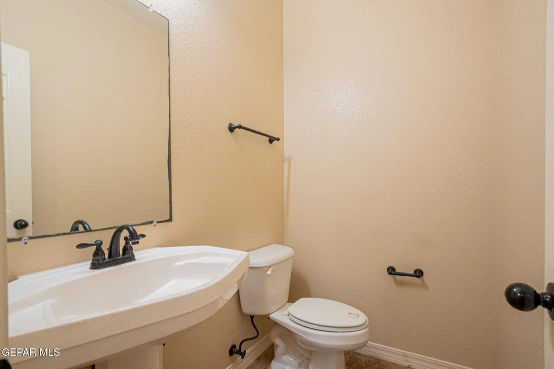 Photo of 3049 LOOKOUT POINT Drive