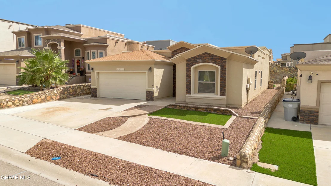 Photo of 7812 ENCHANTED VIEW Drive