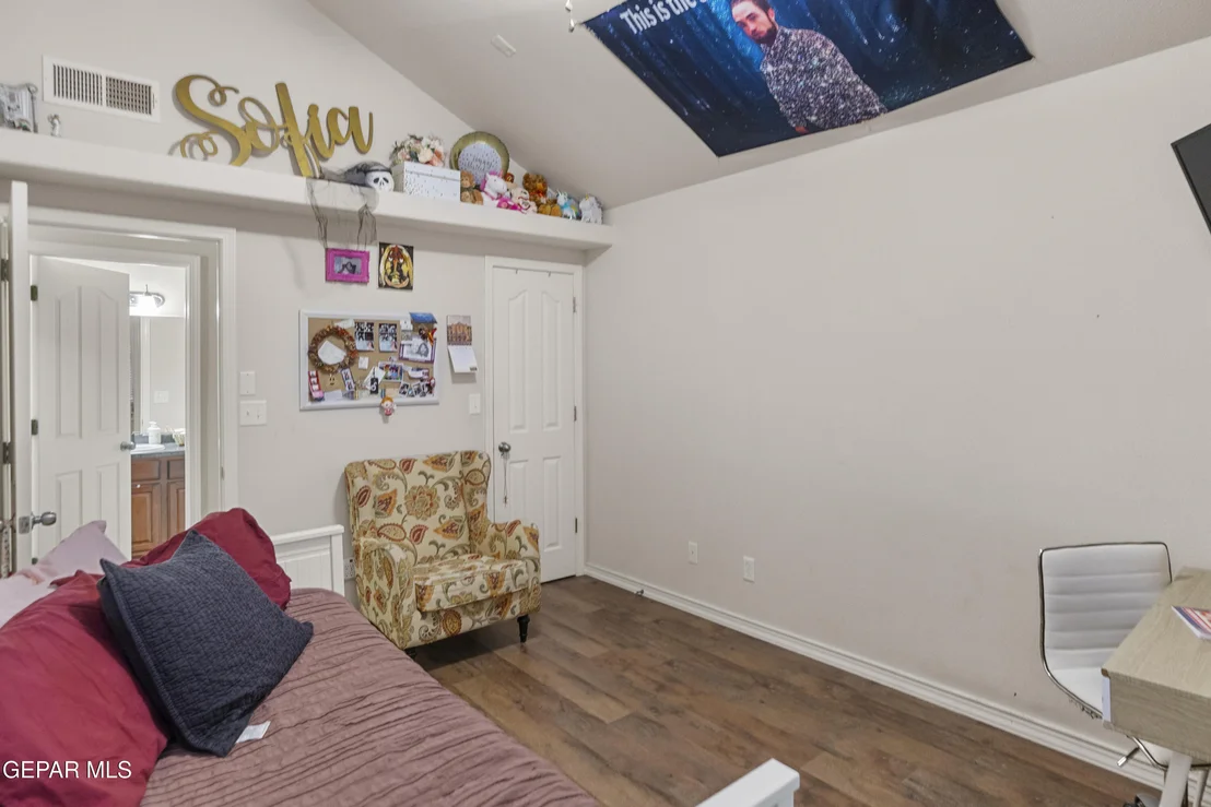 Photo of 6617 PARQUE DEL SOL Drive