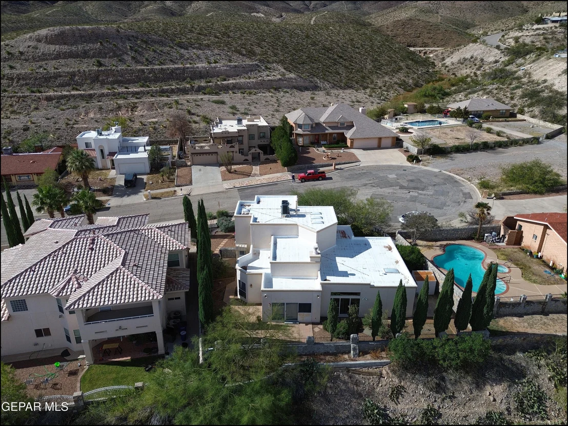 Photo of 7516 BIG BEND Drive