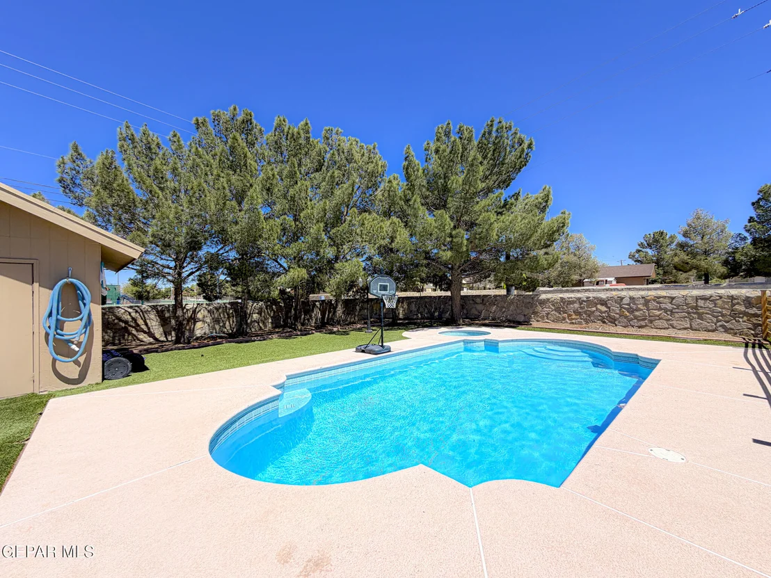 Photo of 12099 VILLAGE GATE Drive
