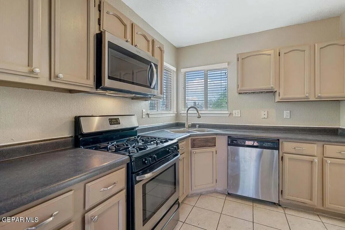 Photo of 7300 Golden Hawk Drive