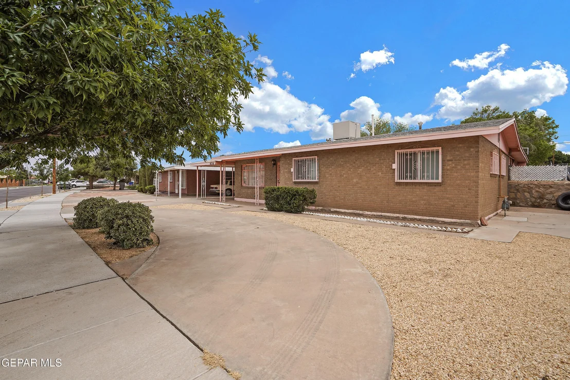 Photo of 656 CORTEZ Drive