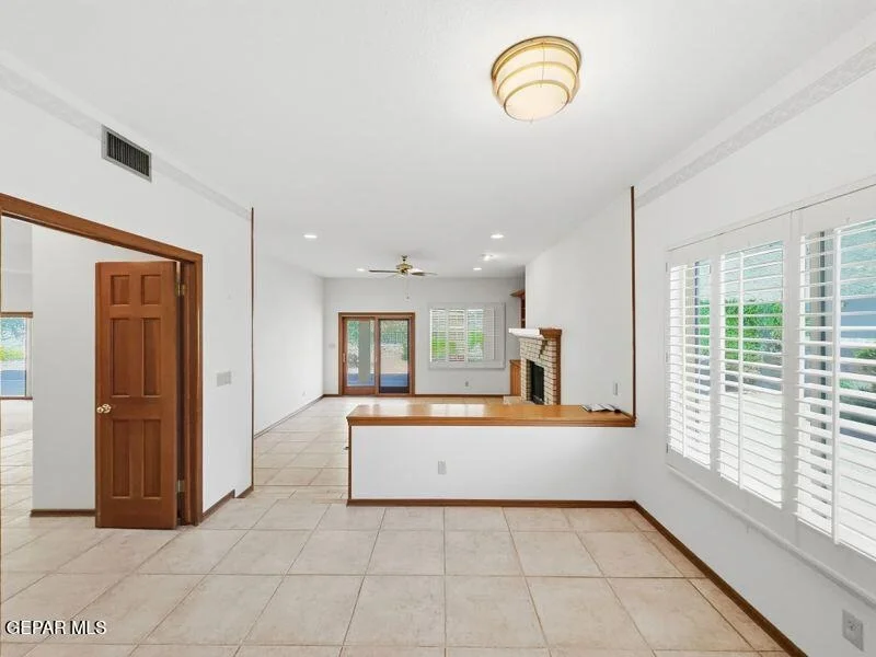Photo of 1092 THUNDERBIRD Drive