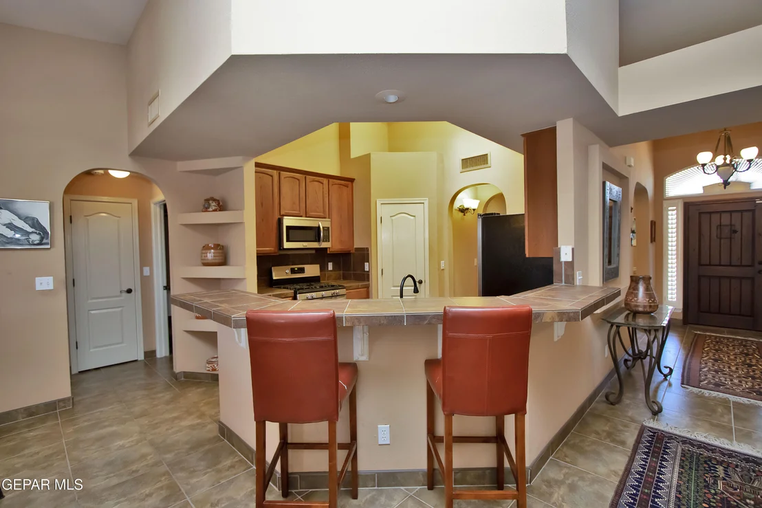 Photo of 920 TYLER SETH Avenue