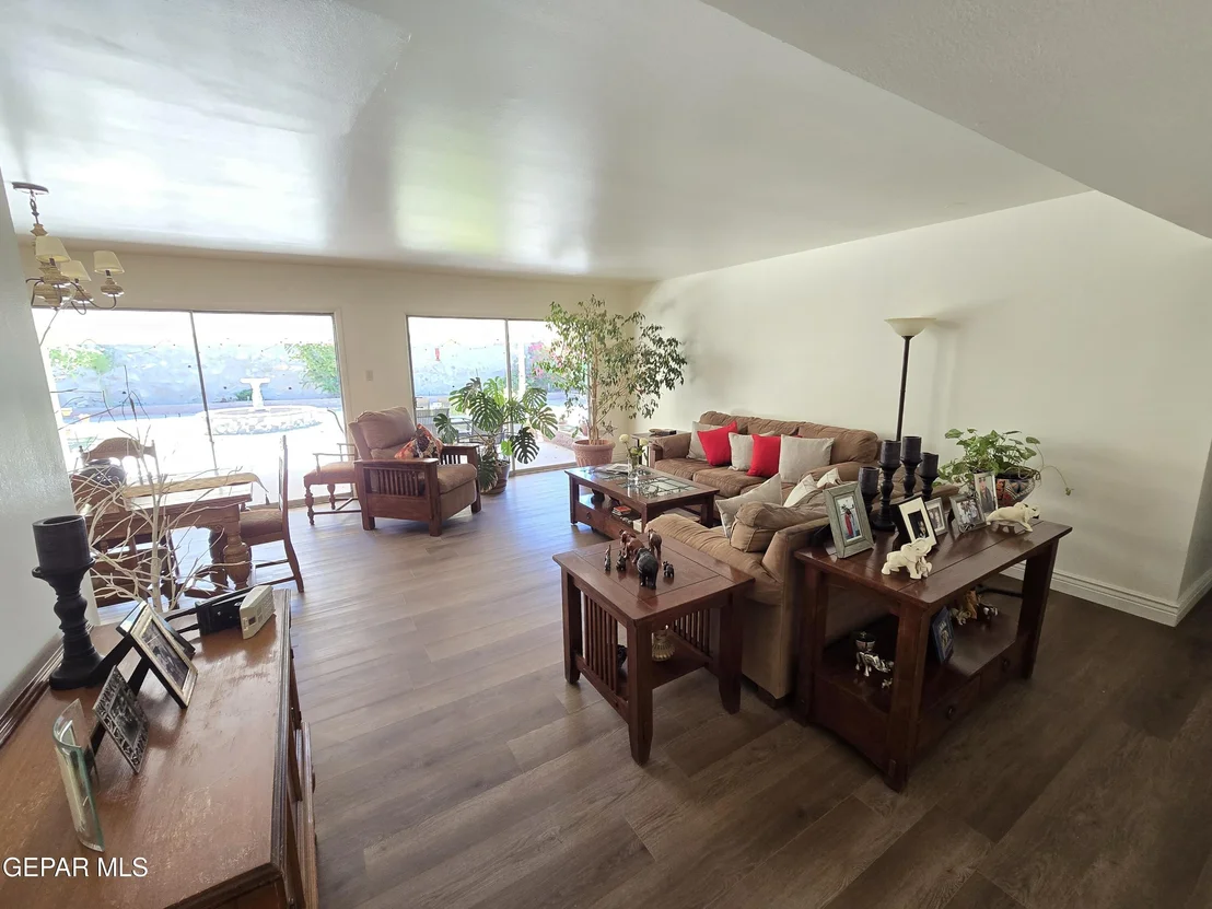 Photo of 4200 BUCKINGHAM Drive