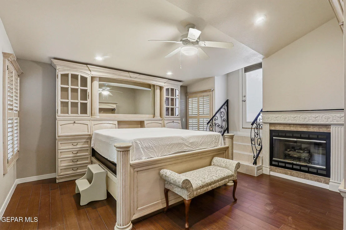 Photo of 6016 OLEASTER Drive
