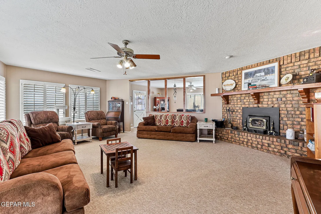 Photo of 136 LAURA GALE Drive