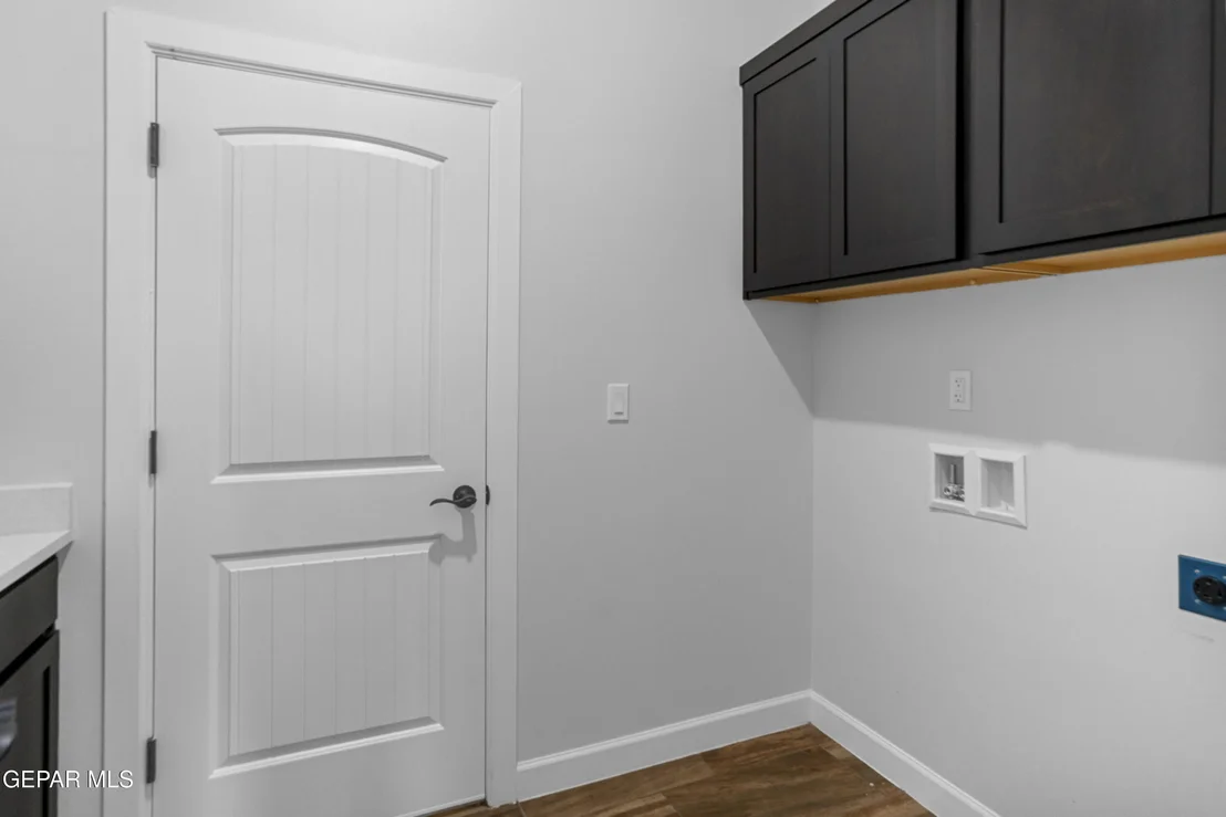 Photo of 11468 PARK Lane