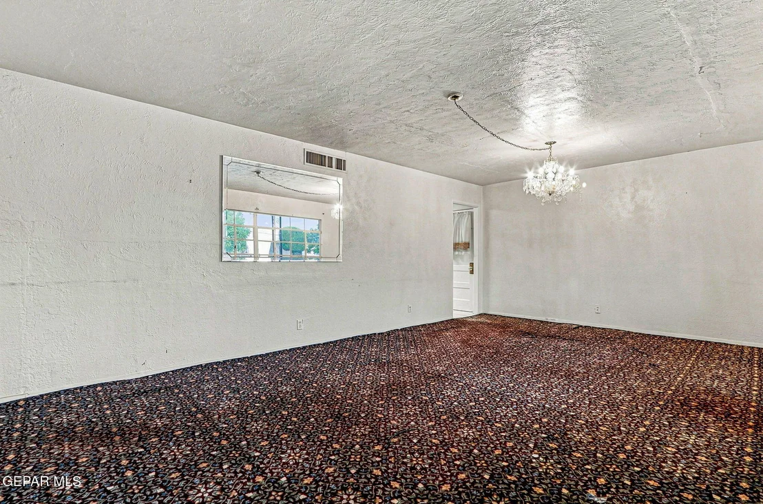 Photo of 637 Alicia Drive