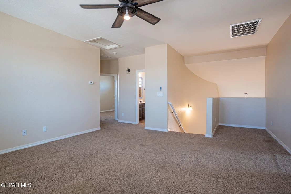 Photo of 3049 LOOKOUT POINT Drive