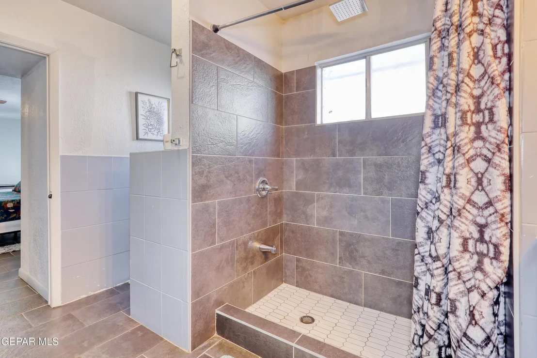 Photo of 5912 Delta Drive