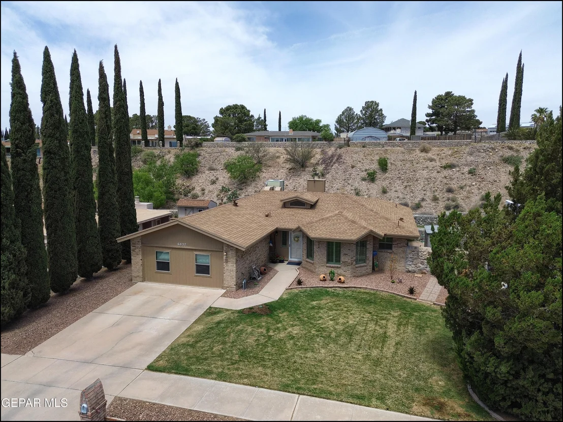 Photo of 6827 AMPOSTA Drive