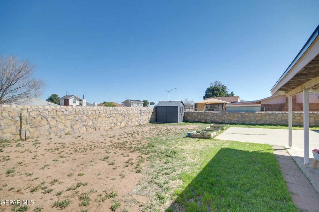 Photo of 5629 LONGVIEW Circle