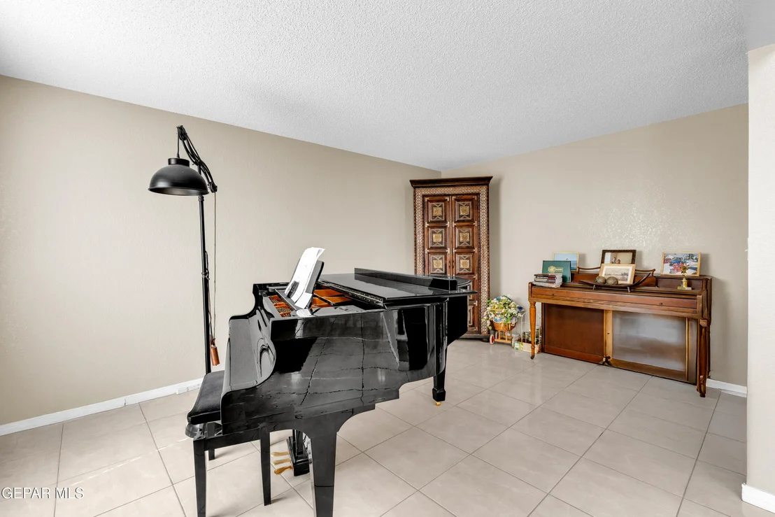 Photo of 1107 SUN RIDGE Drive