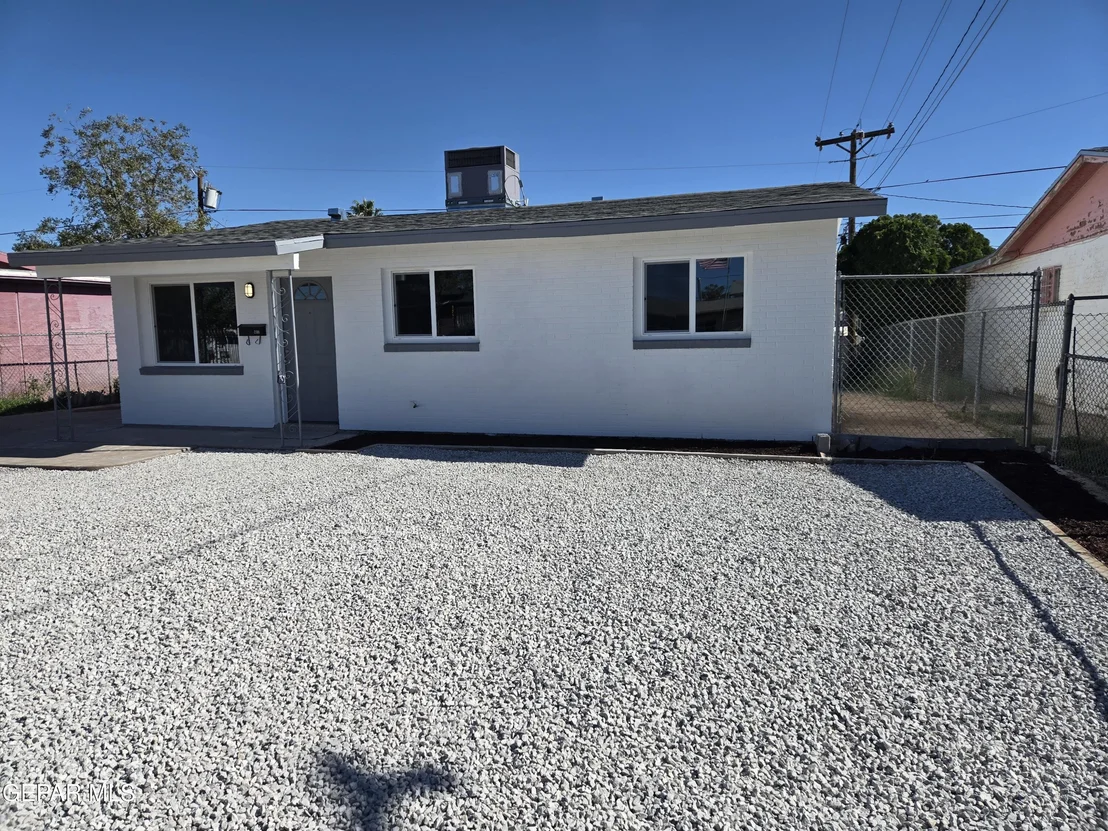 Photo of 208 ARBOR Place