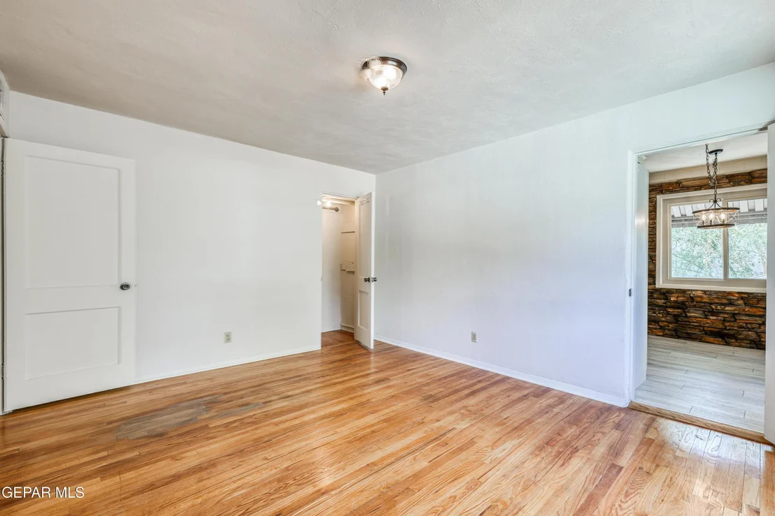 Photo of 825 Galloway Drive