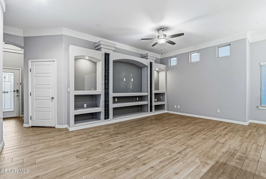 Photo of 932 PENRITH Street