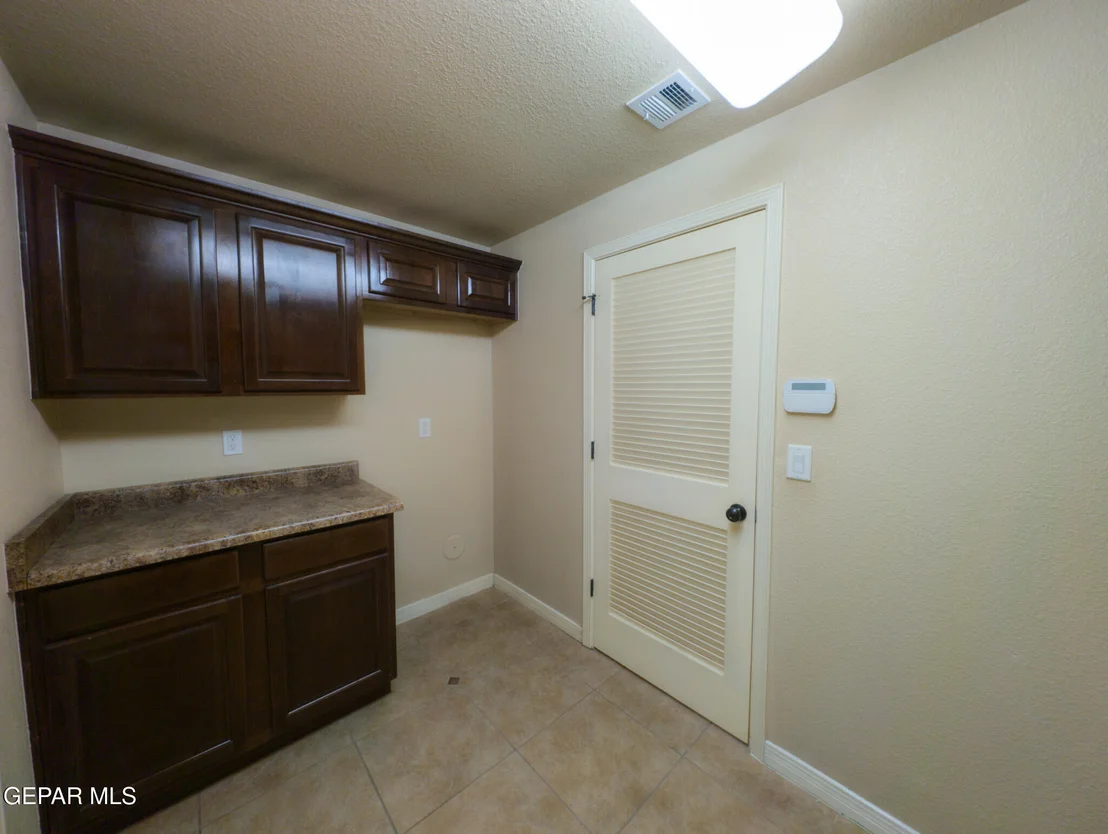 Photo of 801 SOUTHWICK Drive