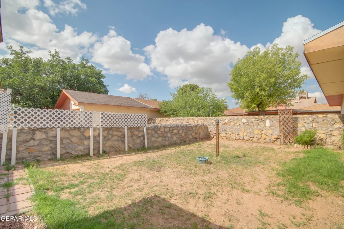 Photo of Unit B at 3429 RISNER Place