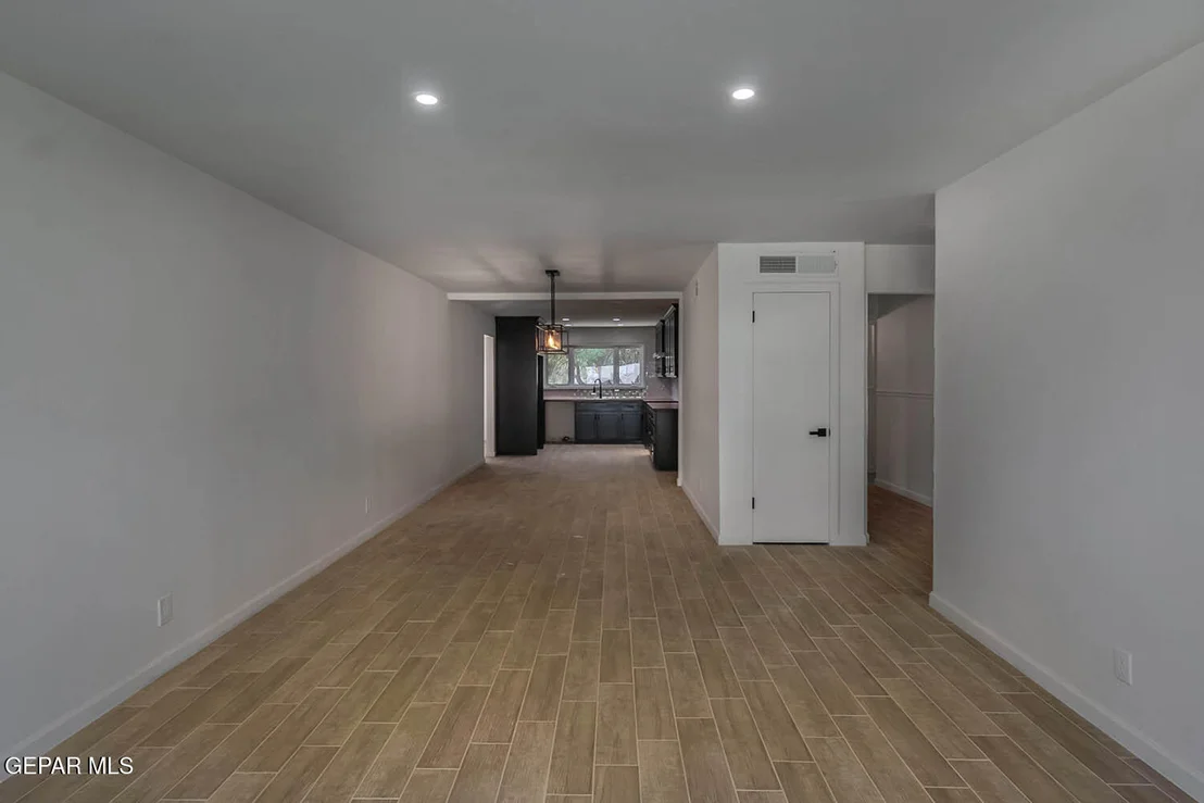 Photo of 730 MONTCLAIR Drive