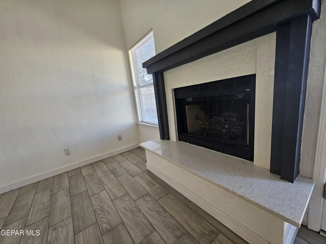 Photo of 2155 SUN MANOR Drive