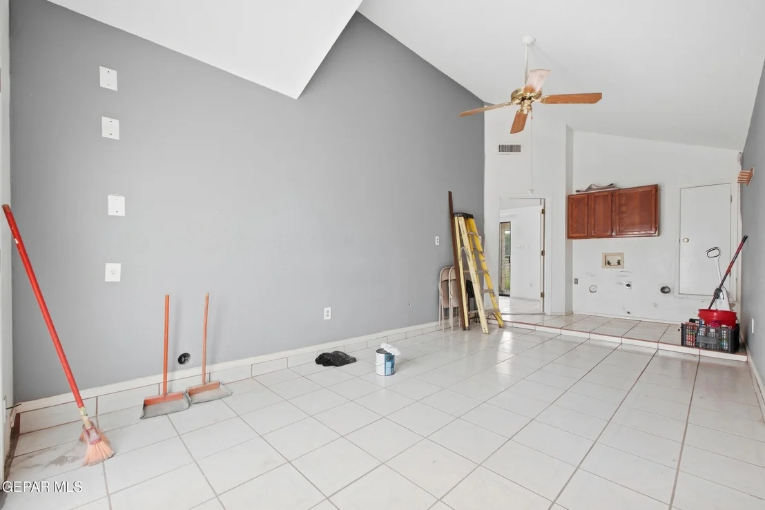 Photo of 11421 LONE WOLF Circle