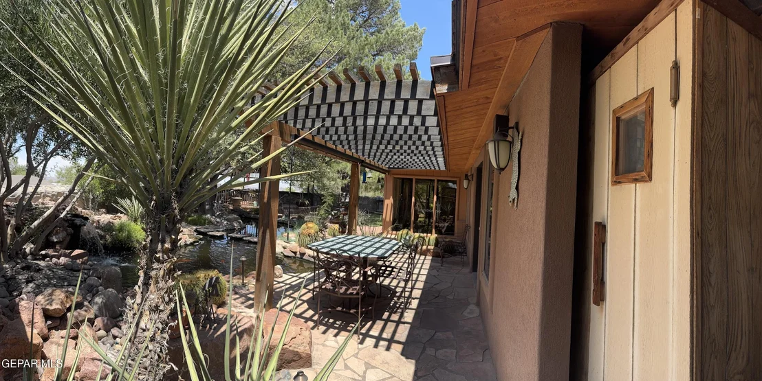 Photo of 8713 LAKEHURST Road