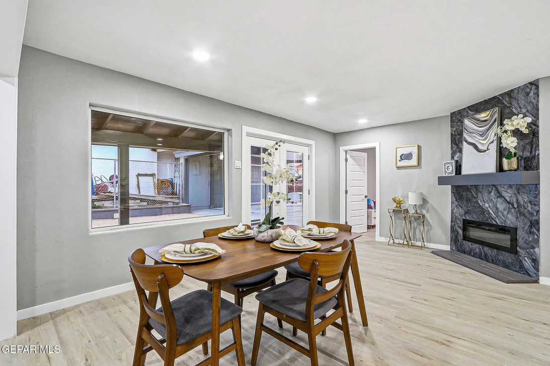 Photo of 1510 N Brown Street